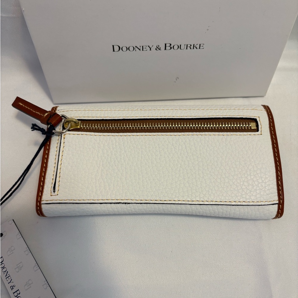 Dooney & Bourke White Leather Continental Clutch Wallet Purse New With Tags - Picture 3 of 7